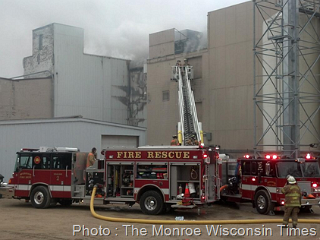 fire-in-progress-at-minhas-brewery-in-wiscons-L-FJ5_G4